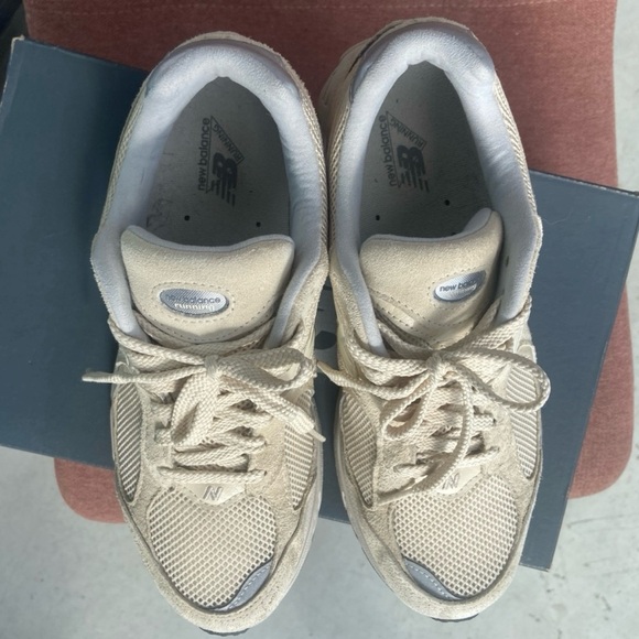 New Balance Sneaker ML2002RE Size Men's US8 - Picture 7 of 9